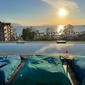 Ames & Hotel Vlorë